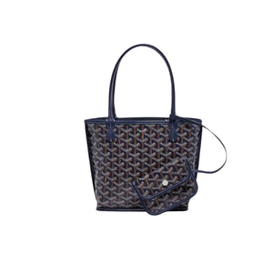 The Marais Tote