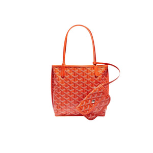 The Marais Tote